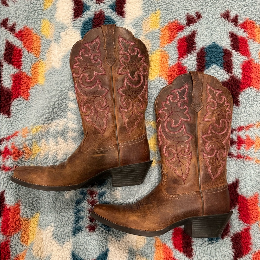 Ariat Women’s Cowboy Boots, Square Toe, Size 8, EUC